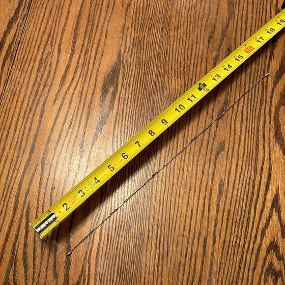 Gold toned chain necklace - Picture 4 of 4